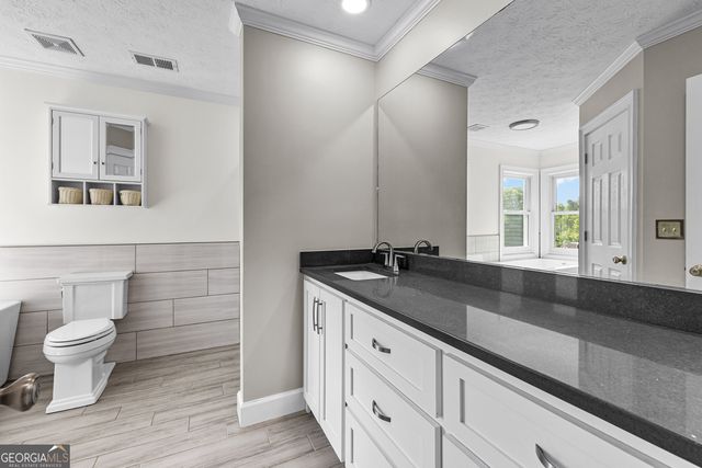 140 Massengale Road, Brooks, GA 30205