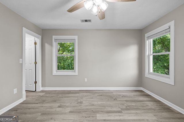 140 Massengale Road, Brooks, GA 30205
