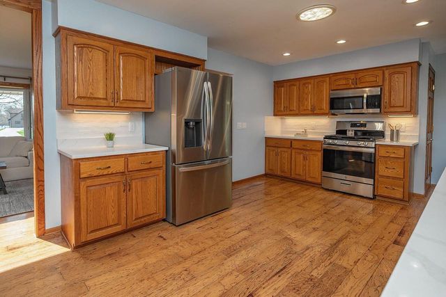 424 Andrews STREET, Mukwonago, WI 53149