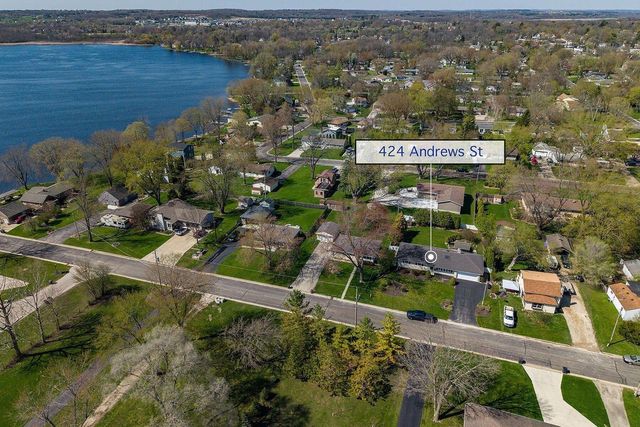 424 Andrews STREET, Mukwonago, WI 53149