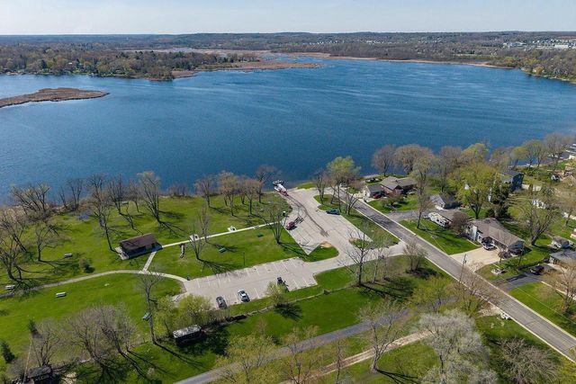 424 Andrews STREET, Mukwonago, WI 53149