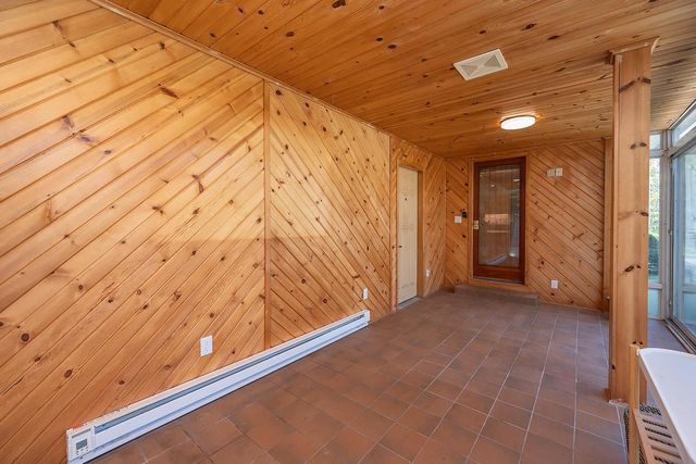 424 Andrews STREET, Mukwonago, WI 53149