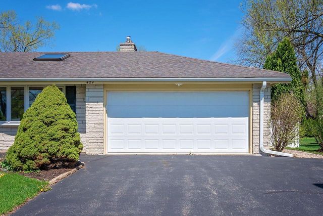 424 Andrews STREET, Mukwonago, WI 53149