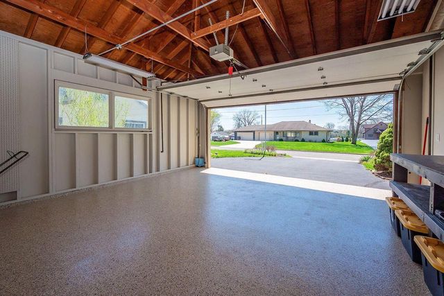 424 Andrews STREET, Mukwonago, WI 53149