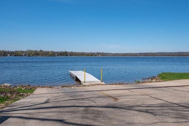 424 Andrews STREET, Mukwonago, WI 53149