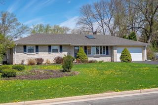 424 Andrews STREET, Mukwonago, WI 53149