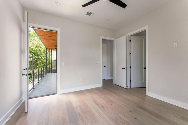 2200 De Verne ST, Austin, TX 78704
