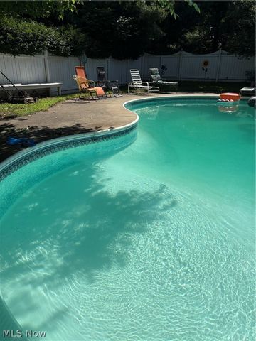 6740 Rockport Lane, Mentor, OH 44060