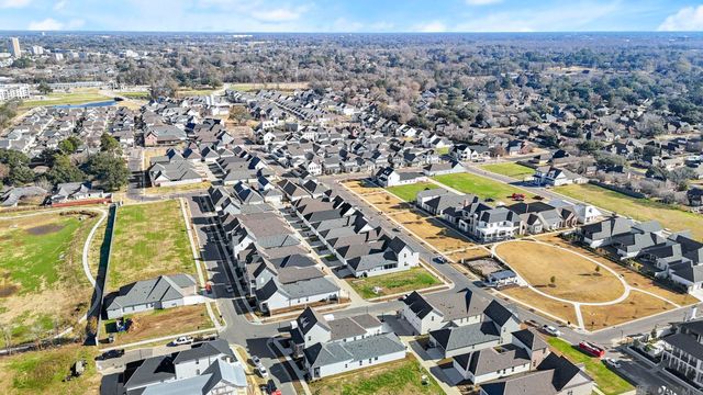 1702 Rue De Grand, Baton Rouge, LA 70808