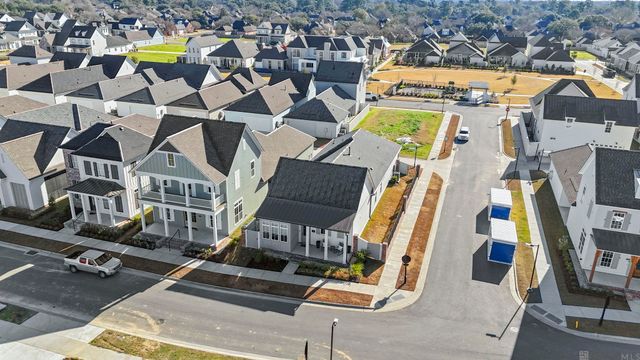 1702 Rue De Grand, Baton Rouge, LA 70808