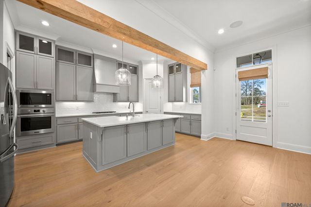 1702 Rue De Grand, Baton Rouge, LA 70808