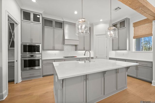 1702 Rue De Grand, Baton Rouge, LA 70808