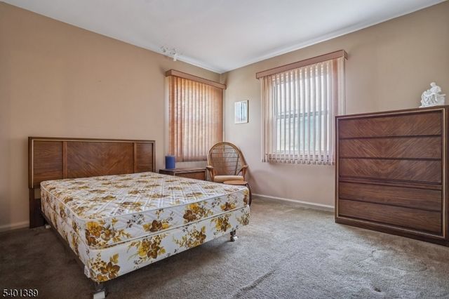 9 Brooklake Rd, Florham Park Boro, NJ 07932