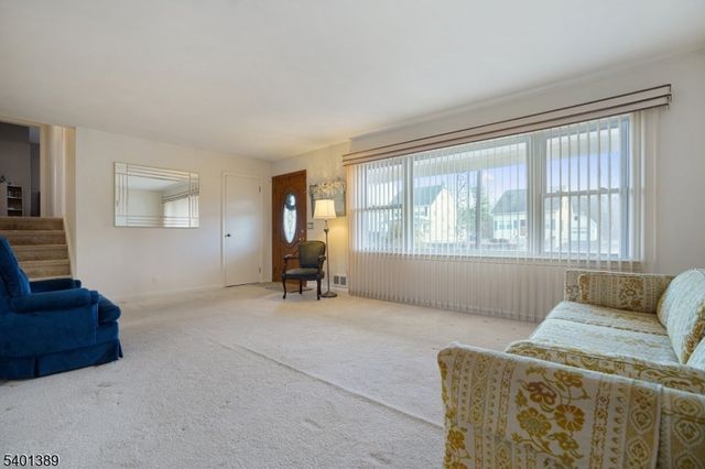 9 Brooklake Rd, Florham Park Boro, NJ 07932