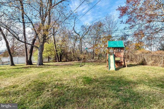 245 CHERRY LN, Lansdale, PA 19446