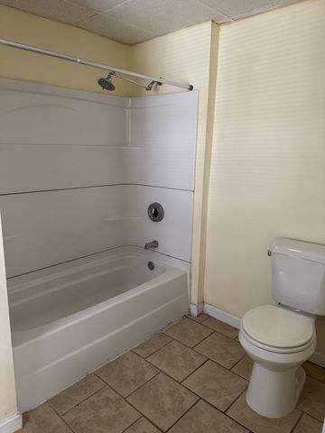 83 Lane St 3, Lowell, MA 01851