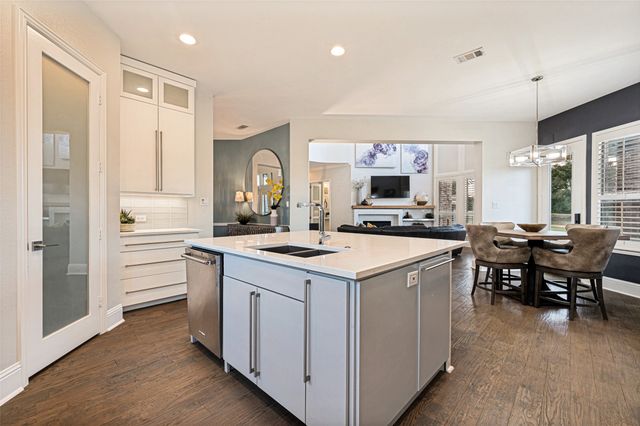 2821 WINDING CREEK Road, Prosper, TX 75078