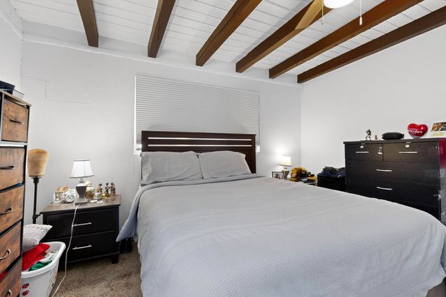 407 DALLAS Street NE, Albuquerque, NM 87108