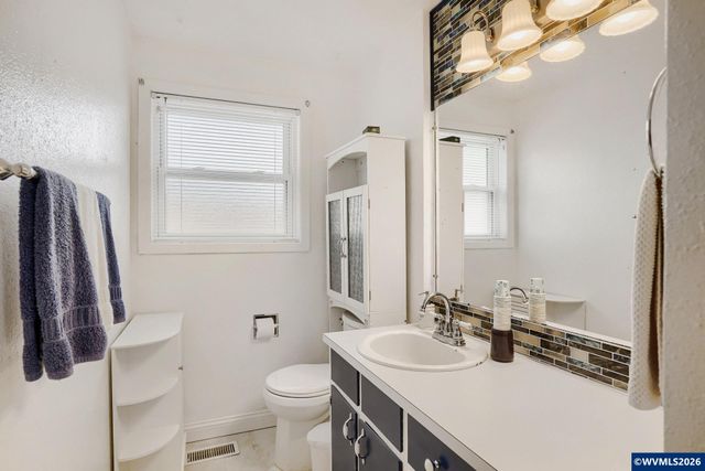 1313 Shady Ln NE, Keizer, OR 97303