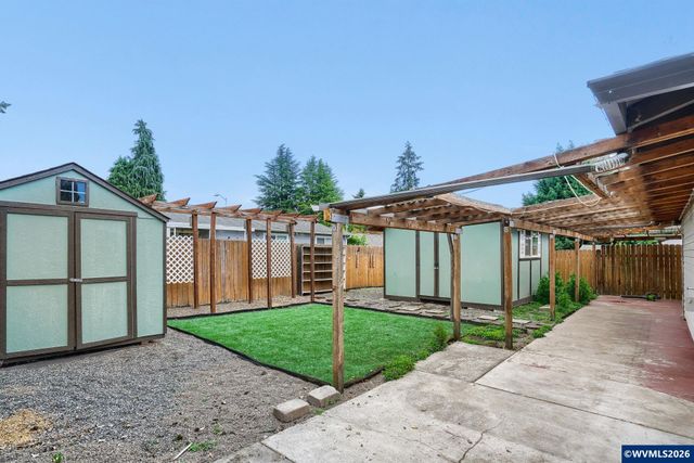 1313 Shady Ln NE, Keizer, OR 97303