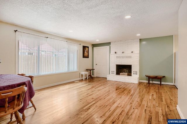 1313 Shady Ln NE, Keizer, OR 97303