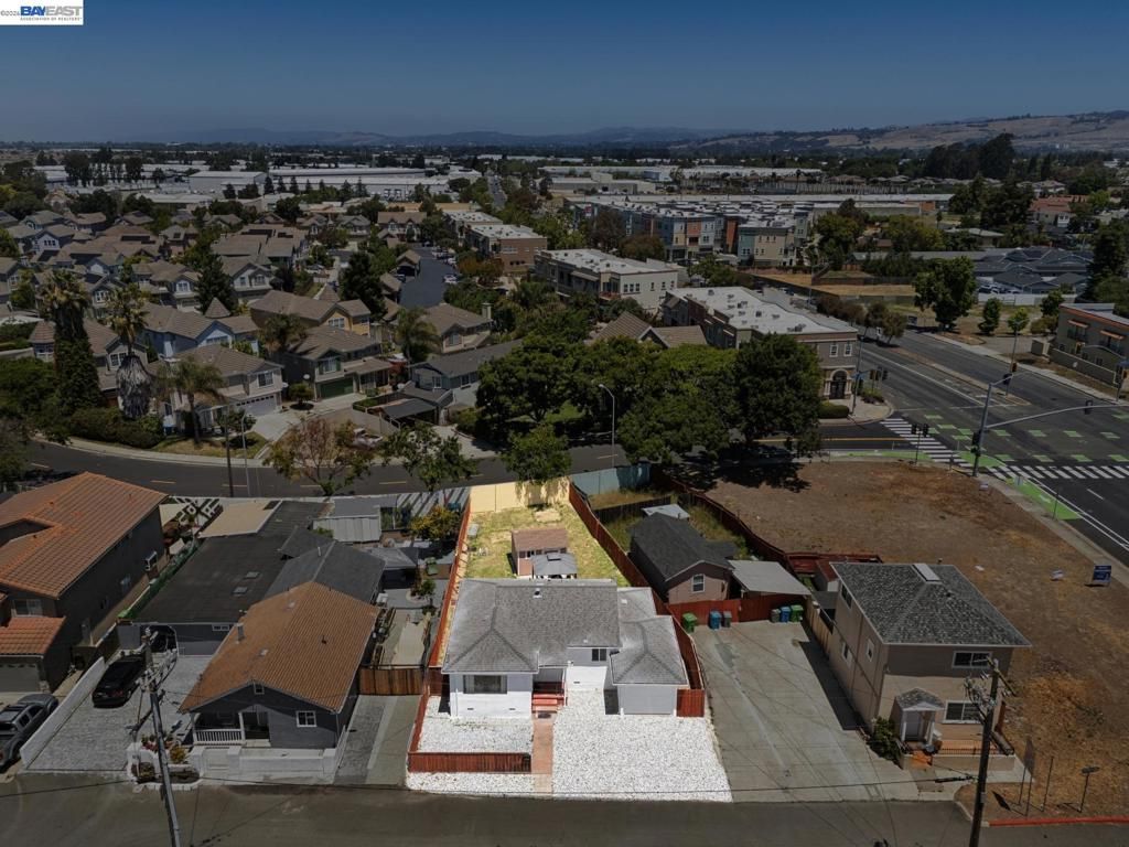 Image 44 of property listing at 4061 Maiden Ln, Union City, CA 94587
