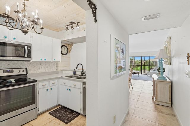 1176 BIRD BAY WAY 207, Venice, FL 34285