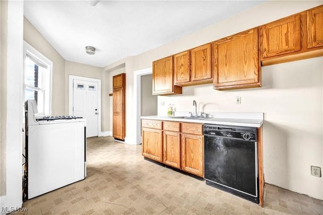 14174 Superior Road, Cleveland Heights, OH 44118