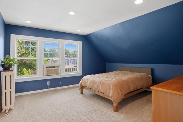 1421 Logan Avenue N, Minneapolis, MN 55411