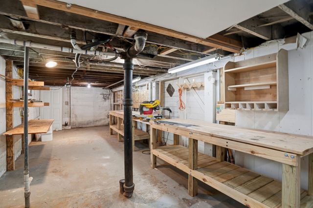 1421 Logan Avenue N, Minneapolis, MN 55411