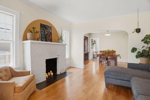 1421 Logan Avenue N, Minneapolis, MN 55411