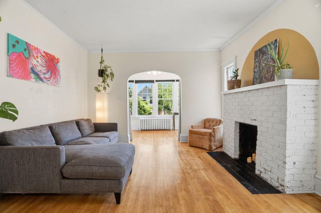 1421 Logan Avenue N, Minneapolis, MN 55411