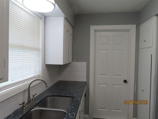 10410 Broadstairs Street, Houston, TX 77013