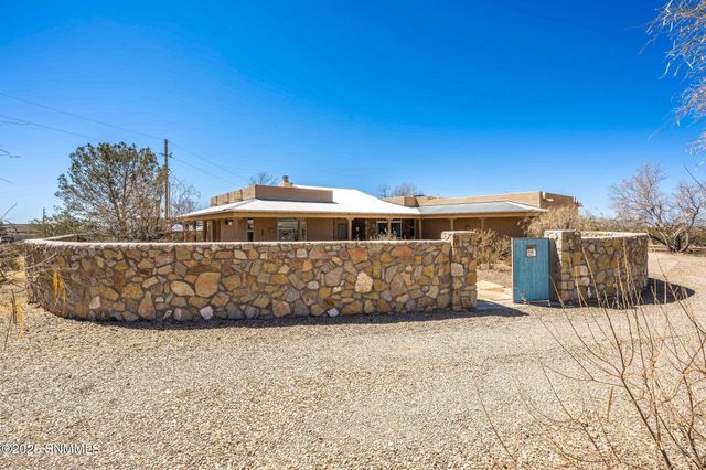 5040 Rock House Road, Las Cruces, NM 88011