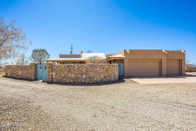 5040 Rock House Road, Las Cruces, NM 88011
