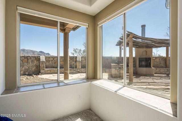 5040 Rock House Road, Las Cruces, NM 88011