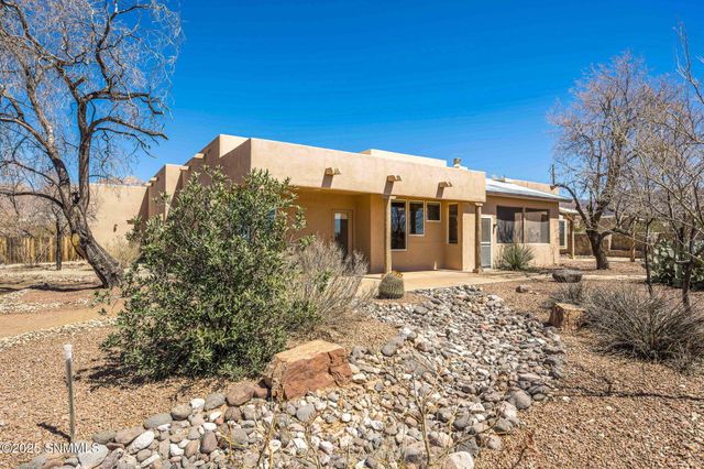 5040 Rock House Road, Las Cruces, NM 88011
