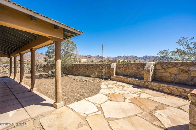 5040 Rock House Road, Las Cruces, NM 88011