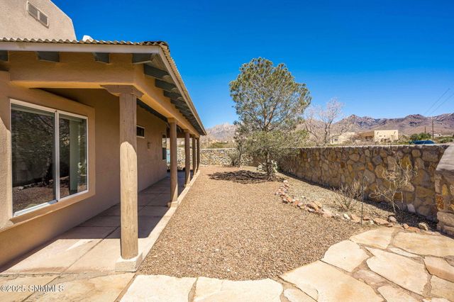 5040 Rock House Road, Las Cruces, NM 88011