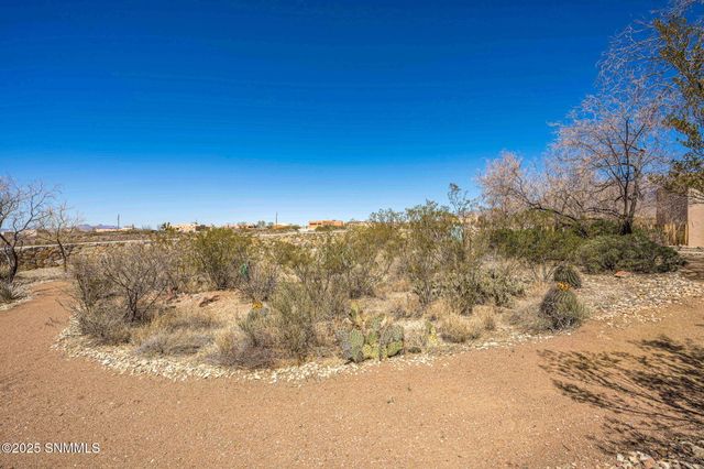 5040 Rock House Road, Las Cruces, NM 88011