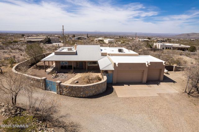 5040 Rock House Road, Las Cruces, NM 88011