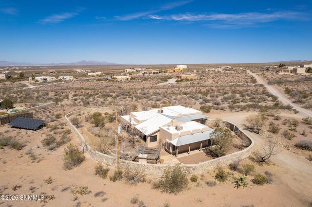 5040 Rock House Road, Las Cruces, NM 88011