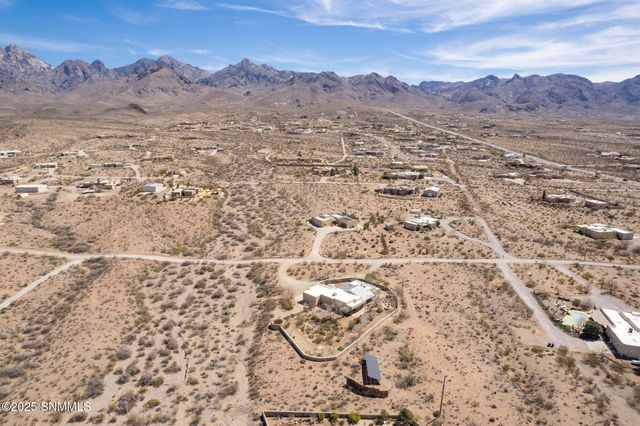 5040 Rock House Road, Las Cruces, NM 88011