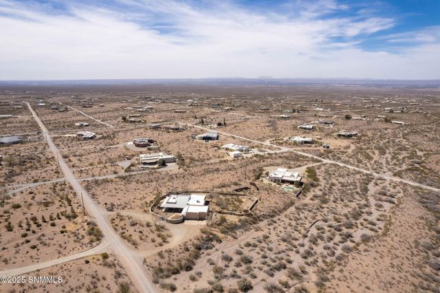 5040 Rock House Road, Las Cruces, NM 88011