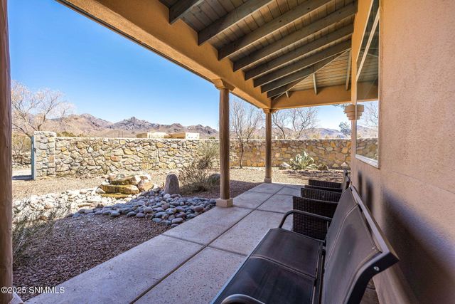 5040 Rock House Road, Las Cruces, NM 88011