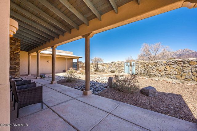 5040 Rock House Road, Las Cruces, NM 88011