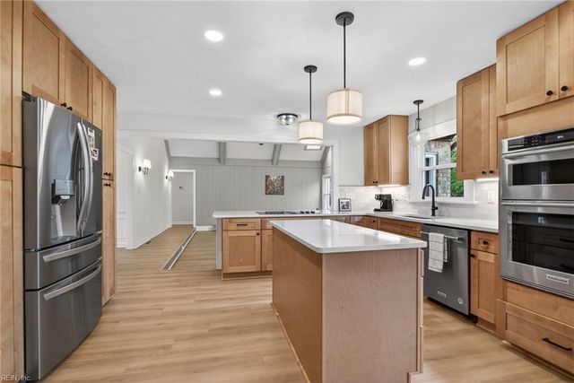 7125 Grayfalcon DR, Norfolk, VA 23518