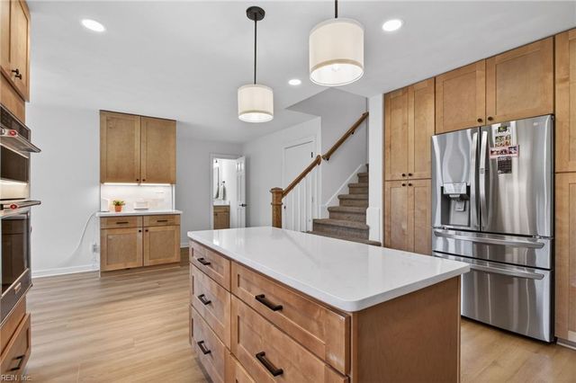 7125 Grayfalcon DR, Norfolk, VA 23518