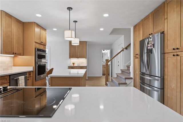 7125 Grayfalcon DR, Norfolk, VA 23518