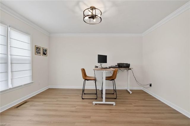 7125 Grayfalcon DR, Norfolk, VA 23518